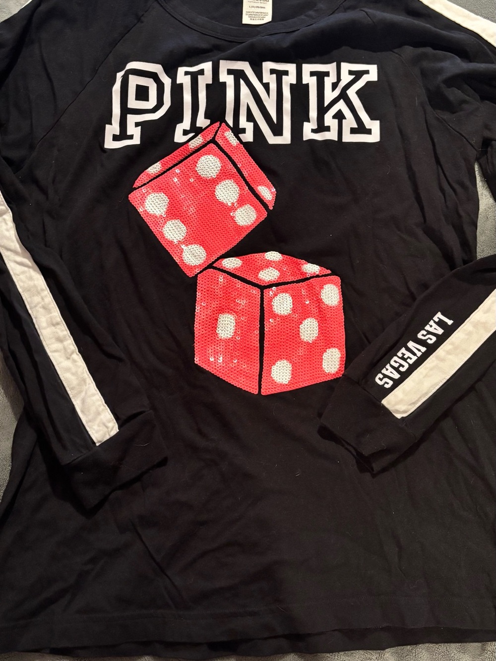 Las Vegas Victoria Secret Shirt dice PINK